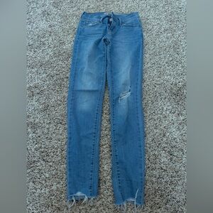 Levi’s 710 Super Skinny Distressed Denim Jean 25